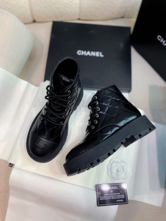 Chanel Vintage Quilted Lace-up Mid-heel Ankle Boots