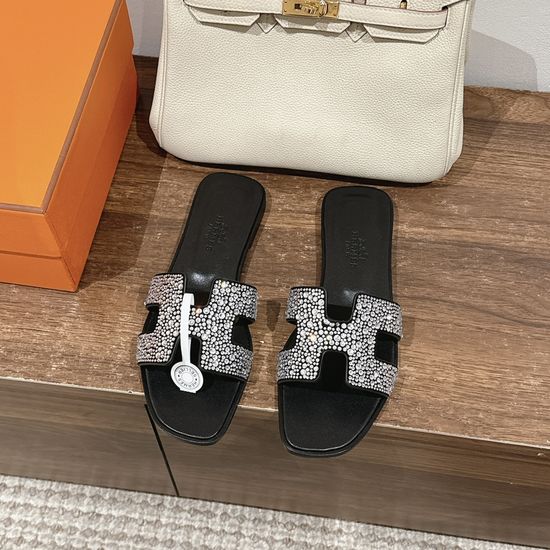 Hermes Chic Flat Sandals with Genuine Leather Sole and Handmade Upper