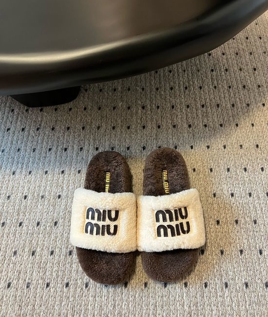 Miu Miu Premium Wool Thick Sole Fuzzy Slippers Anti Skid Bottom