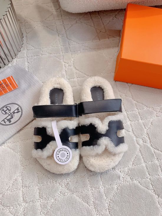 Hermes Warm Fuzzy Slippers Soft Comfortable Leather Upper Wool Lined