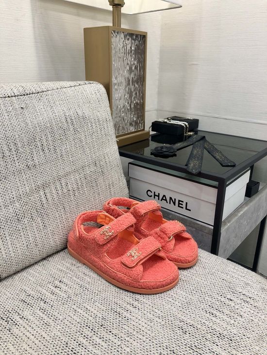 Gucci Top Quality Fuzzy Velcro Slip-On Sandals