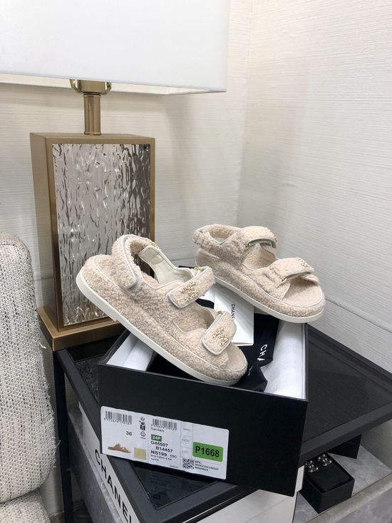 Gucci Top Quality Fuzzy Velcro Slip-On Sandals