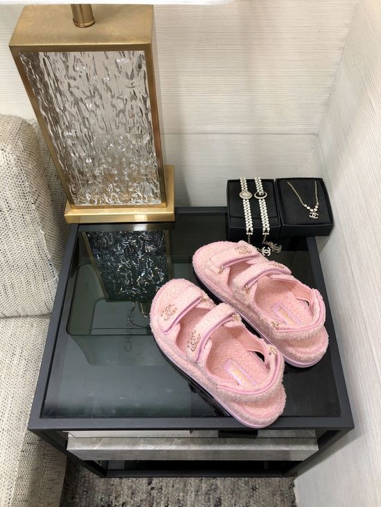 Gucci Top Quality Fuzzy Velcro Slip-On Sandals