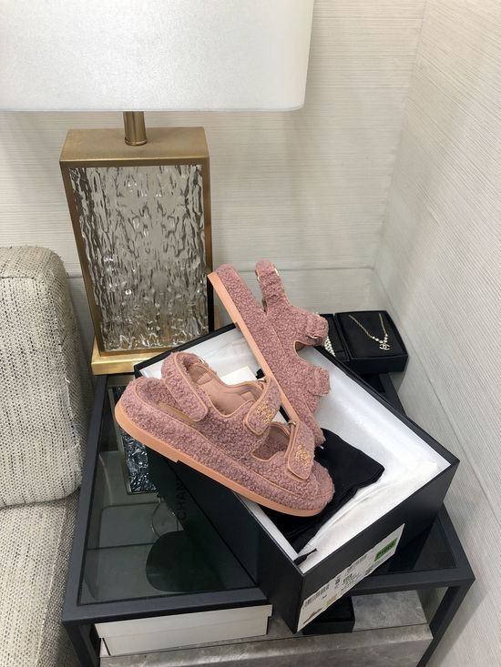 Gucci Top Quality Fuzzy Velcro Slip-On Sandals