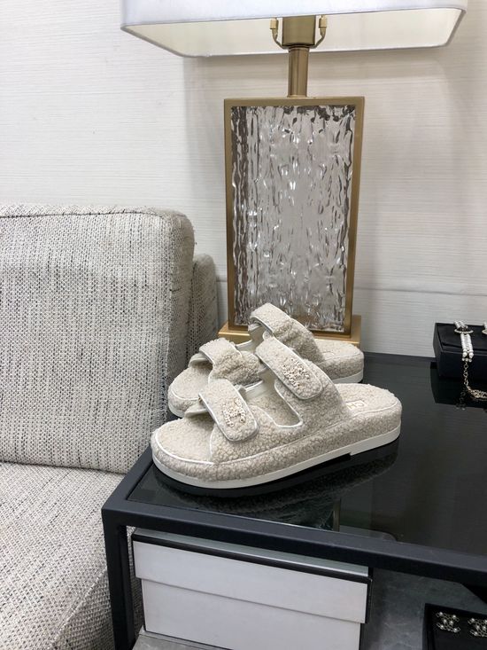 Gucci Top Quality Fuzzy Velcro Slip-On Sandals