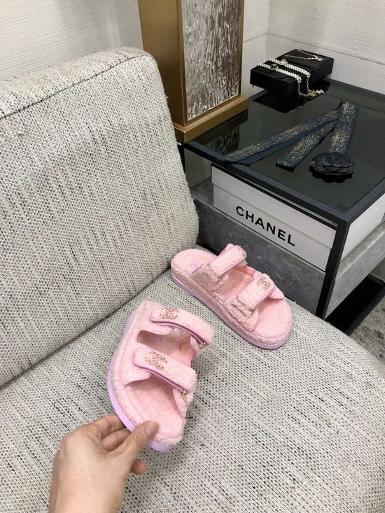 Gucci Top Quality Fuzzy Velcro Slip-On Sandals