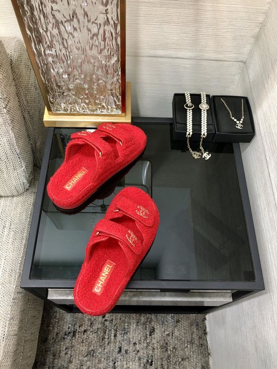 Gucci Top Quality Fuzzy Velcro Slip-On Sandals