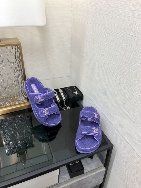 Gucci Top Quality Fuzzy Velcro Slip-On Sandals
