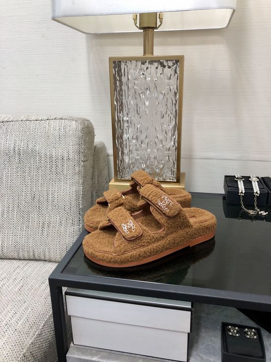 Gucci Top Quality Fuzzy Velcro Slip-On Sandals