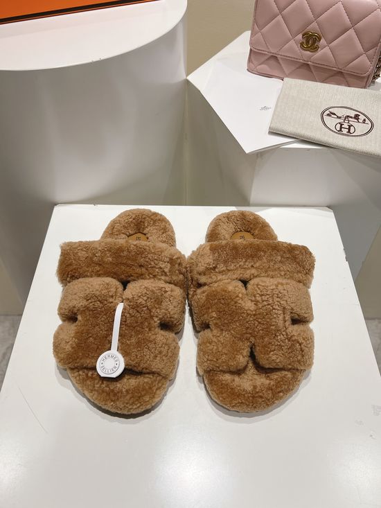 Hermes Curly Genuine Wool Comfortable Casual House Slippers