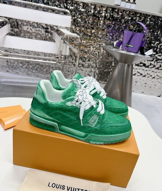 Louis Vuitton LV Premium Washed Leather Retro Basketball Sneakers Comfortable Non-slip