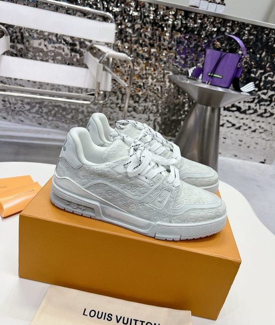 Louis Vuitton LV Premium Washed Leather Retro Basketball Sneakers Comfortable Non-slip