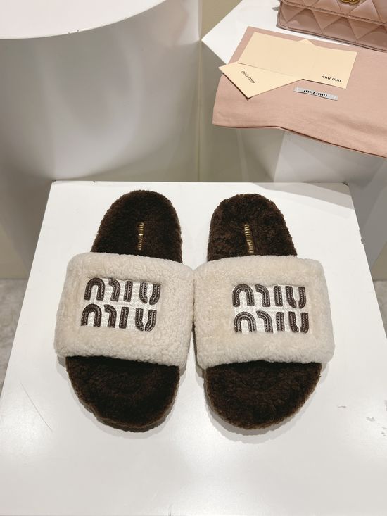 Miu Miu Embossed Letter Casual Shoes Real Leather Durable Sole