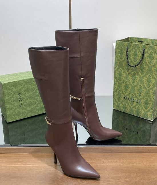 Gucci Pointed Toe Chain Knee High Boots With Leather Sole