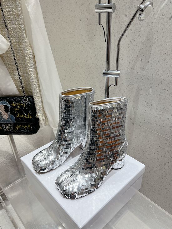Maison Margiela Classic Split Toe Comfortable Casual Ankle Boots