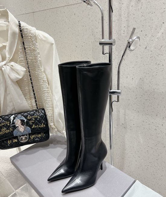 Balenciaga Pointed Toe High Heel Zip Leather Ankle Boots