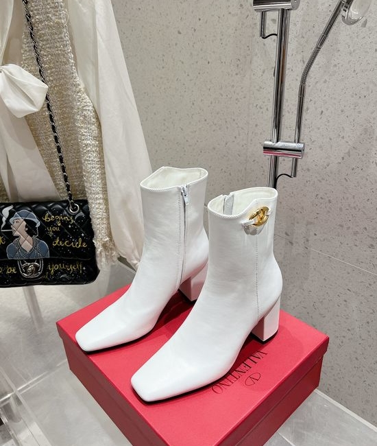 Valentino Versatile Ankle Boots Soft Leather Comfortable Durable Wear