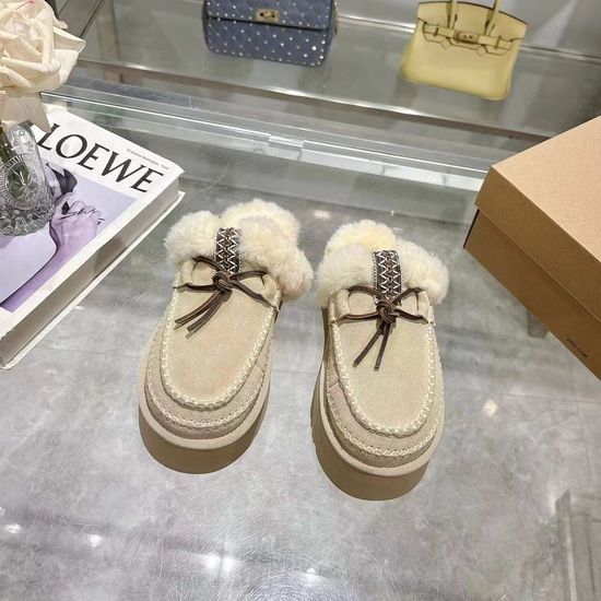 Gucci Woven Trim Slip On Shoes with Fuzzy Lining