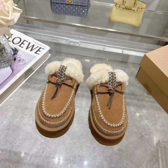Gucci Woven Trim Slip On Shoes with Fuzzy Lining