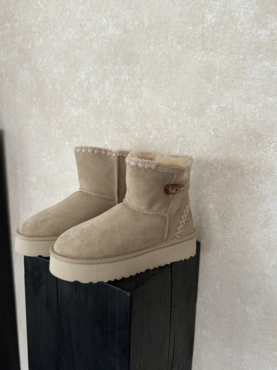 UGG Braided Horn Button Short Snow Boots Warm Durable Cozy Footwear
