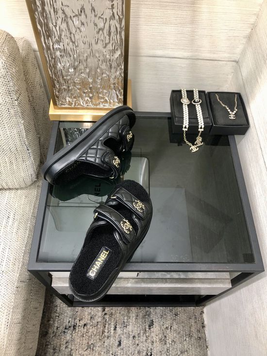 Gucci Premium Velcro Slippers with Genuine Sheepskin Lining