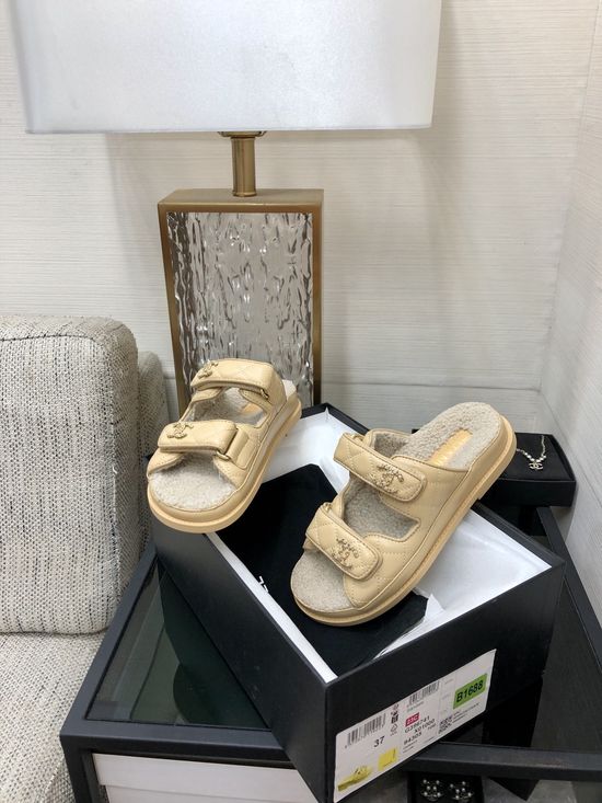 Gucci Premium Velcro Slippers with Genuine Sheepskin Lining