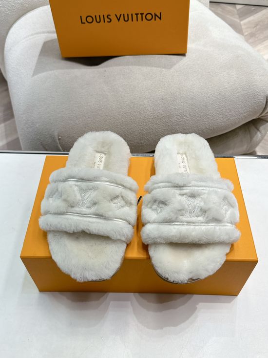Louis Vuitton Retro Fleece Lined Slip On Shoes Warm Comfortable Footwear