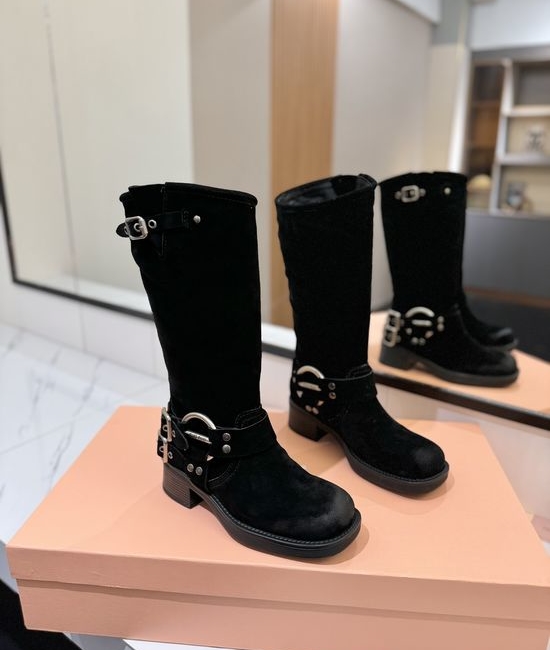 Miu Miu Vintage Distressed Leather Ankle Boots Retro Anti-slip Sole