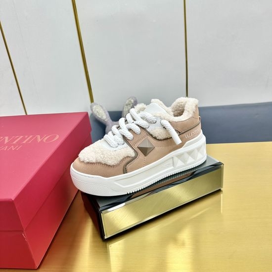 Valentino Height Increasing Platform Rivet Leather Casual Sneakers
