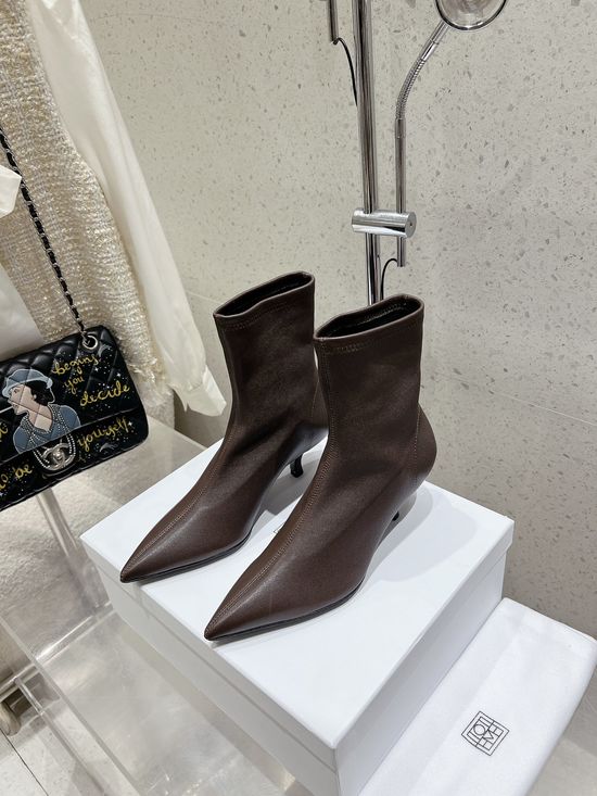 Toteme Pointed Toe Kitten Heel Stretchy Ankle Boots