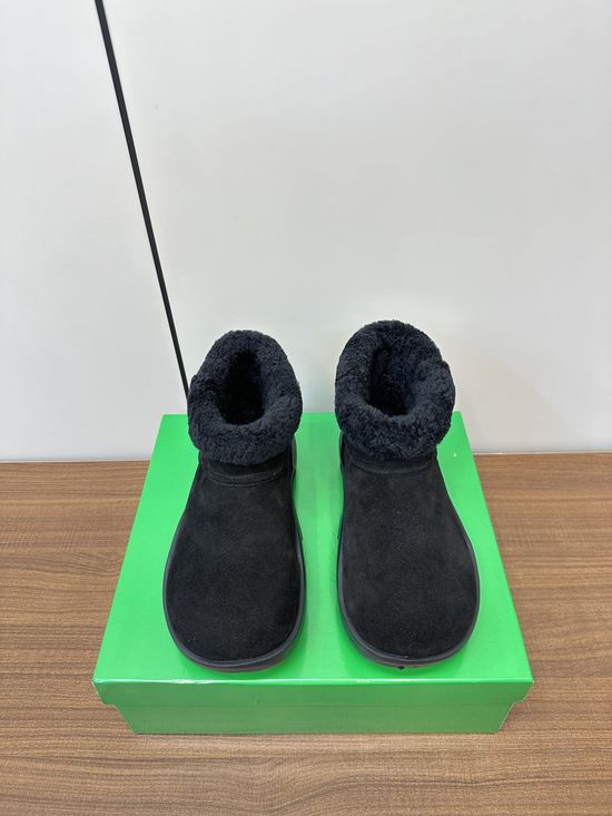 Bottega Veneta Shearling Lined Non-Slip Water Resistant Snow Boots