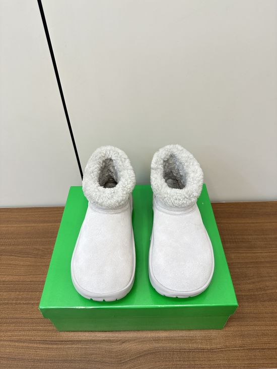 Bottega Veneta Shearling Lined Non-Slip Water Resistant Snow Boots