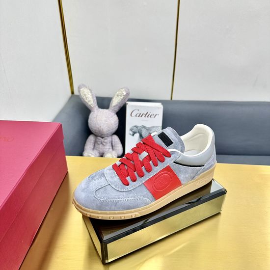 Valentino Classic Retro Casual Training Shoes with Premium Material
