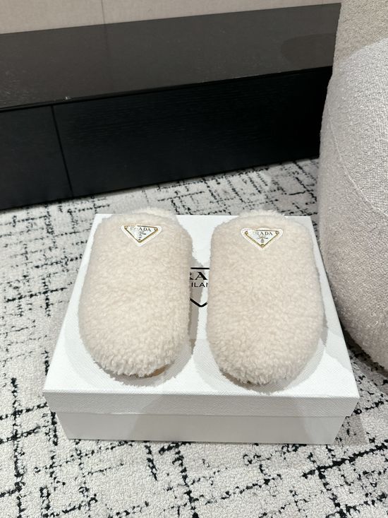 Prada Fuzzy Fleece Warm Clog Slippers Comfortable Soft Sole