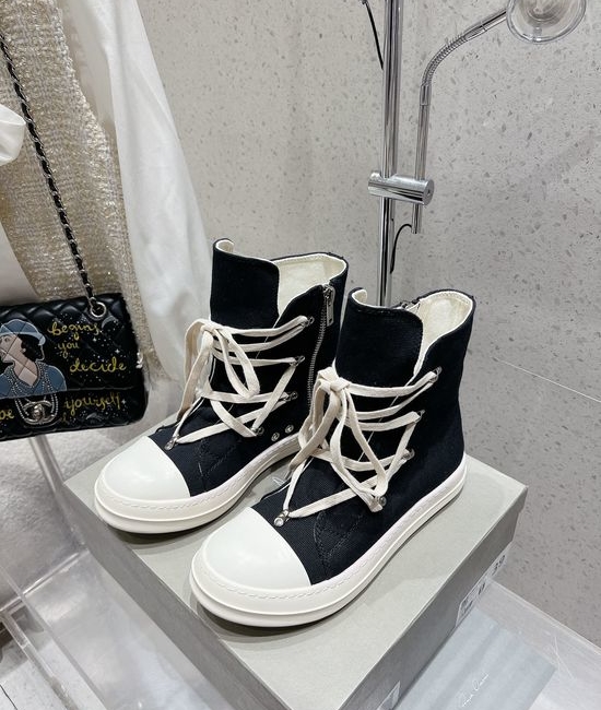 Rick Owens Lace Up Motorcycle Boots With Premium Leather Upper