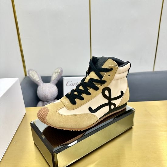 Loewe Comfortable Durable Casual Shoes with Classic Structured Design