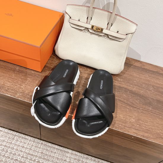 Balenciaga Comfortable Lambskin Upper Sports Slides with Non-slip Sole