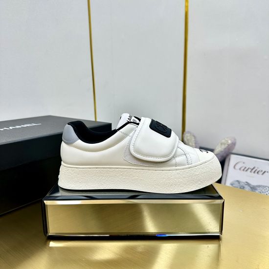 Chanel Classic Black White Colorblock Casual Leather Sneakers