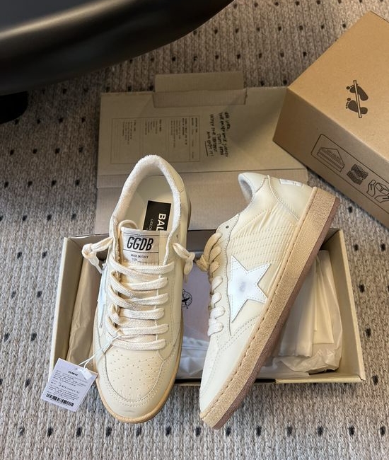 Golden Goose GGDB Beige Distressed Leather Platform Comfort Casual Sneakers