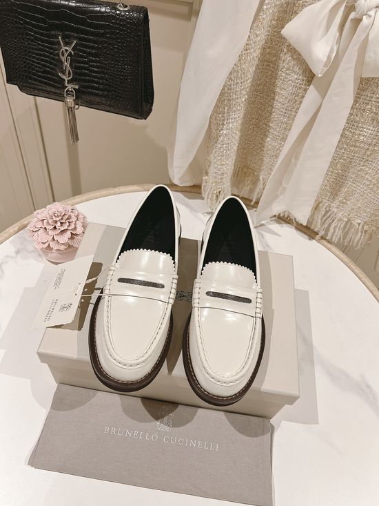 Brunello Cucinelli Glossy Leather Casual Loafers Durable Flexible Comfortable Sole