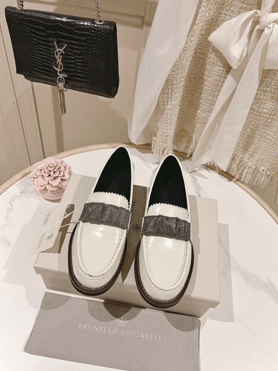 Brunello Cucinelli Glossy Leather Casual Loafers Durable Flexible Comfortable Sole