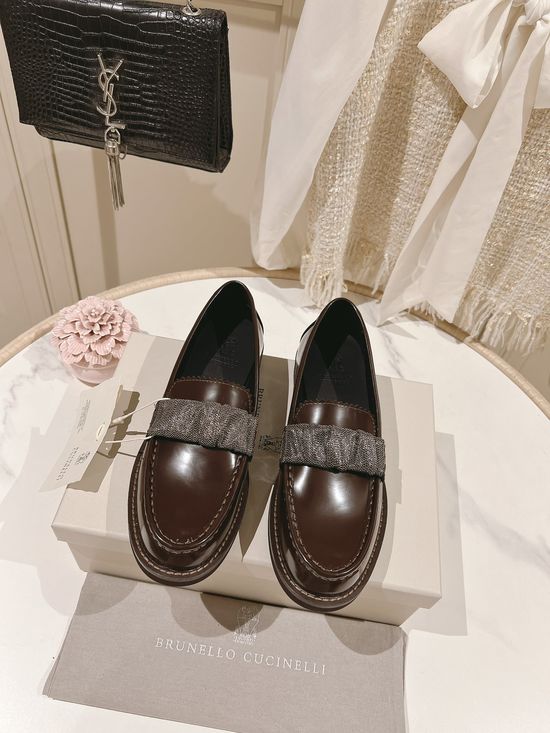 Brunello Cucinelli Glossy Leather Casual Loafers Durable Flexible Comfortable Sole