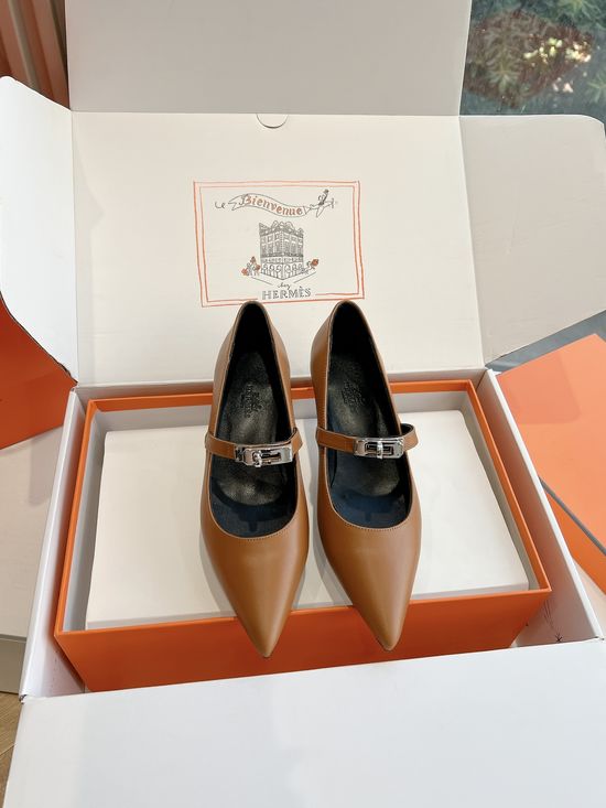 Hermes Pointed Toe Hardware Decor Low Heel Leather Loafers