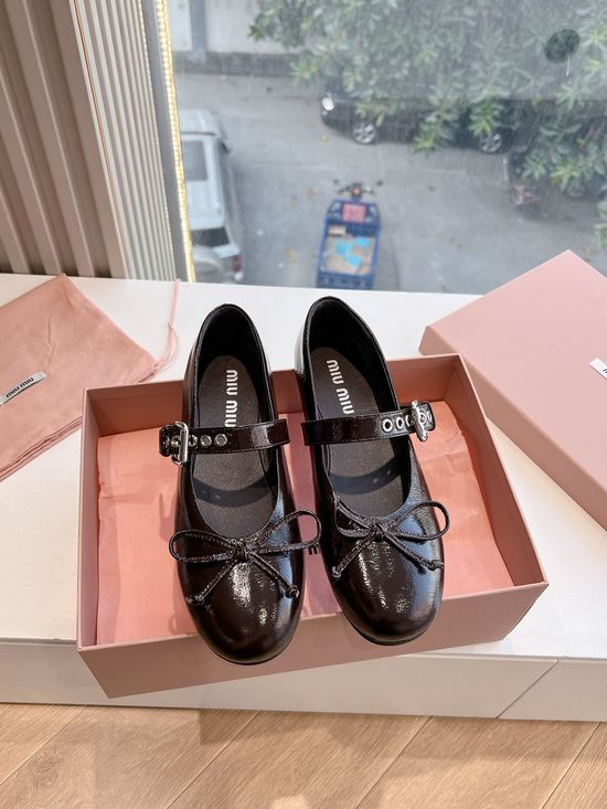 Miu Miu Buckle Decor Round Toe Leather Mary Jane Loafers