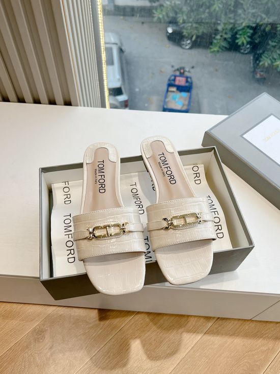 Tom Ford Embossed Cowhide Round Toe Soft Lined Casual Slides