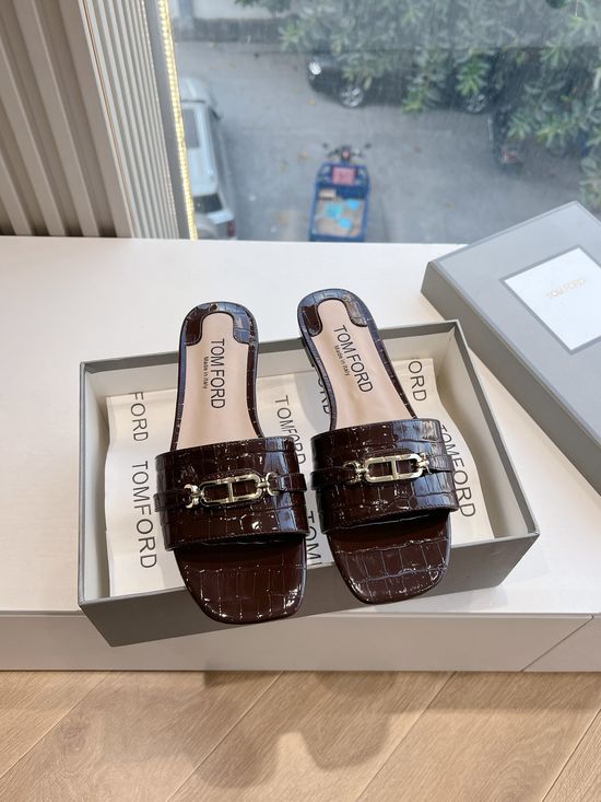 Tom Ford Embossed Cowhide Round Toe Soft Lined Casual Slides