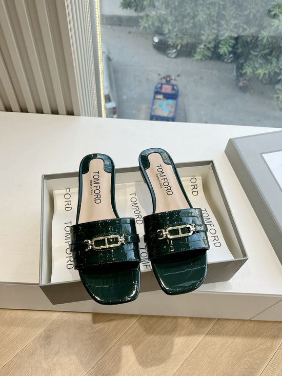 Tom Ford Embossed Cowhide Round Toe Soft Lined Casual Slides