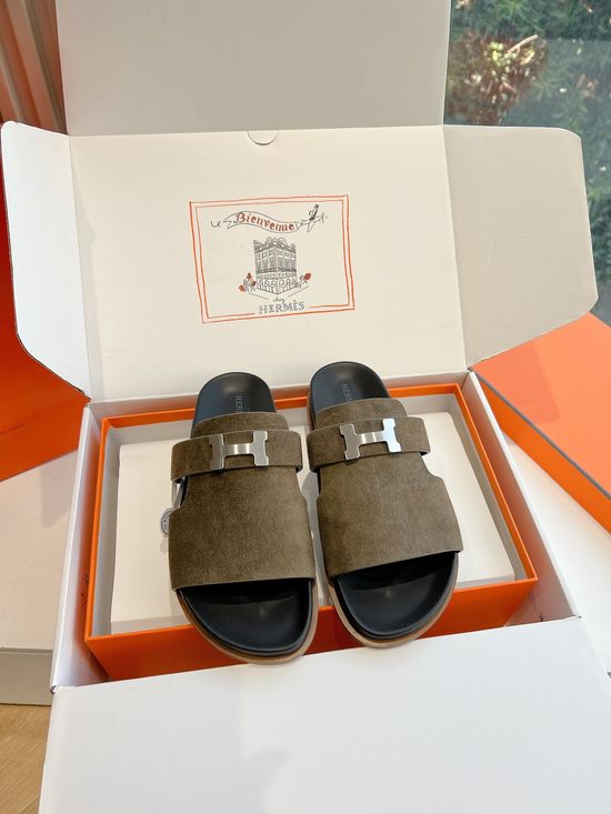 Hermes Genuine Leather Comfortable Casual Slippers with Durable Outsole