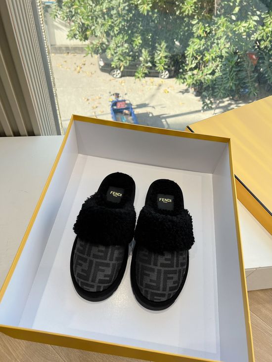 Fendi Premium Wool Blend Casual Sneakers with Logo Patchwork