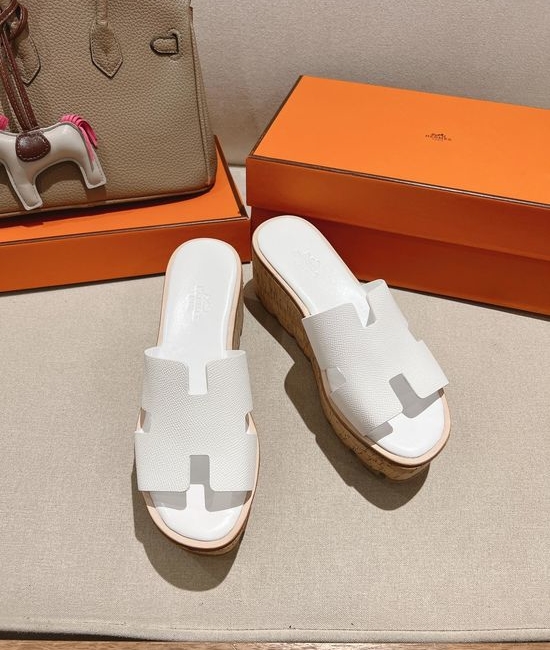 Hermes Classic Platform Sandals with Premium Leather Construction
